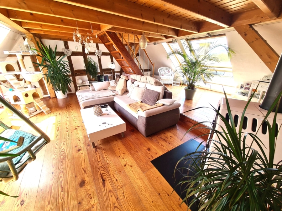 DAS BESONDERE IST IMMER ETWAS ANDERS…, 75334 Straubenhardt / Ottenhausen, Reihenmittelhaus