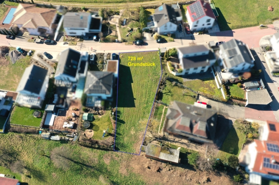 SEHR SCHÖNES BAUGRUNDSTÜCK FÜR EIN-/ ODER ZWEIFAMILIENHAUS AM OBEREN SONNENBERG, 76307 Karlsbad / Untermutschelbach, Wohngrundstück