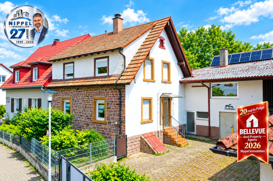 FAMILIENHAUS MIT 5 ZIMMERN, KÜCHE MIT GROßER VORRATSKAMMER, KLEINER GARTEN UND TERRASSE…, 76228 Karlsruhe / Grünwettersbach, Doppelhaushälfte